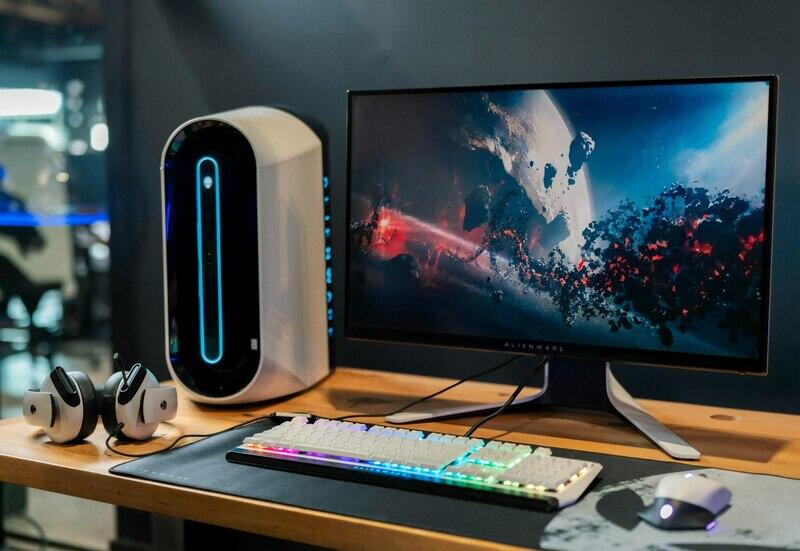 Dell 24″ Monitor (S2421HN)